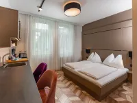Villa Elisa Hotels near ليهِن