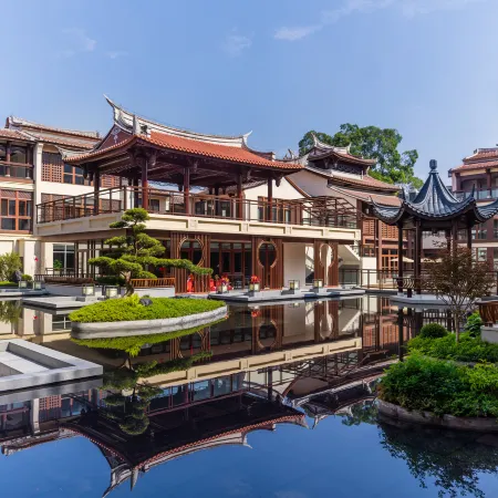 Zhangzhou Longxi Wenquan Lodge (Ancient City)