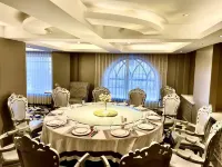 International Hotel - breakfast