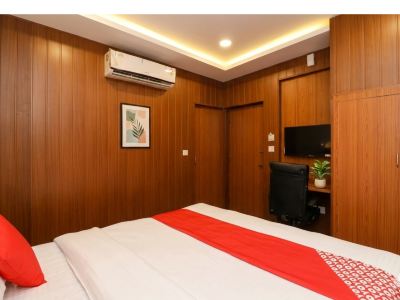 Hotel Meerut International