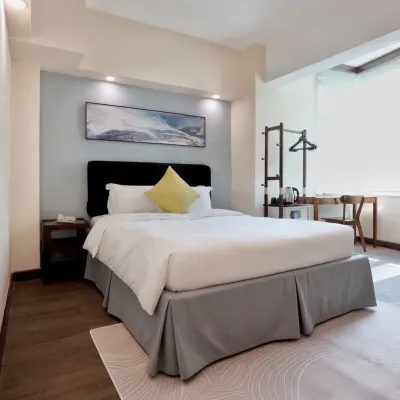 Imperial Hotel Các khách sạn gần Trung tâm mua sắm Harbour City