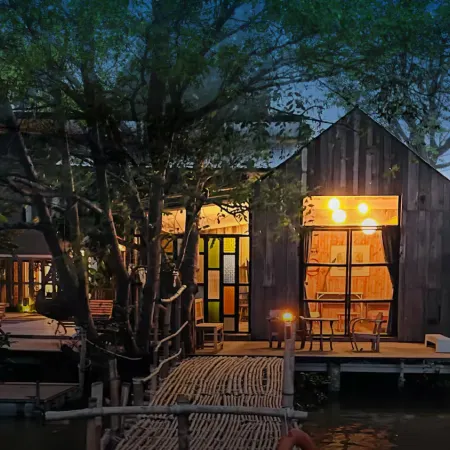 Amphawa Hideaway