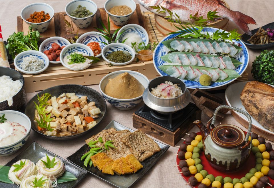 정갈한 아침 뷔페 차림