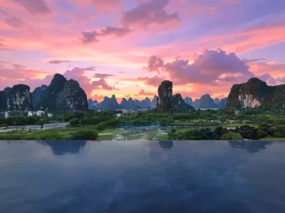 Julong Town Resort Hotel (Yulong River Store, Shili Gallery, Yangshuo) Hotels in 