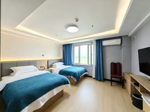 Nalati Langyue Holiday Hotel (Narat Scenic Spot)