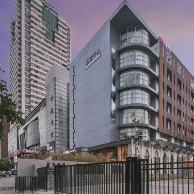 Qianna Hotel（WenhuaroadJianKangRoadBranch） Hotels near Henan Stadium