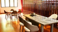 Dong'anzhen Qihua Quadrangle Inn - Pet friendly