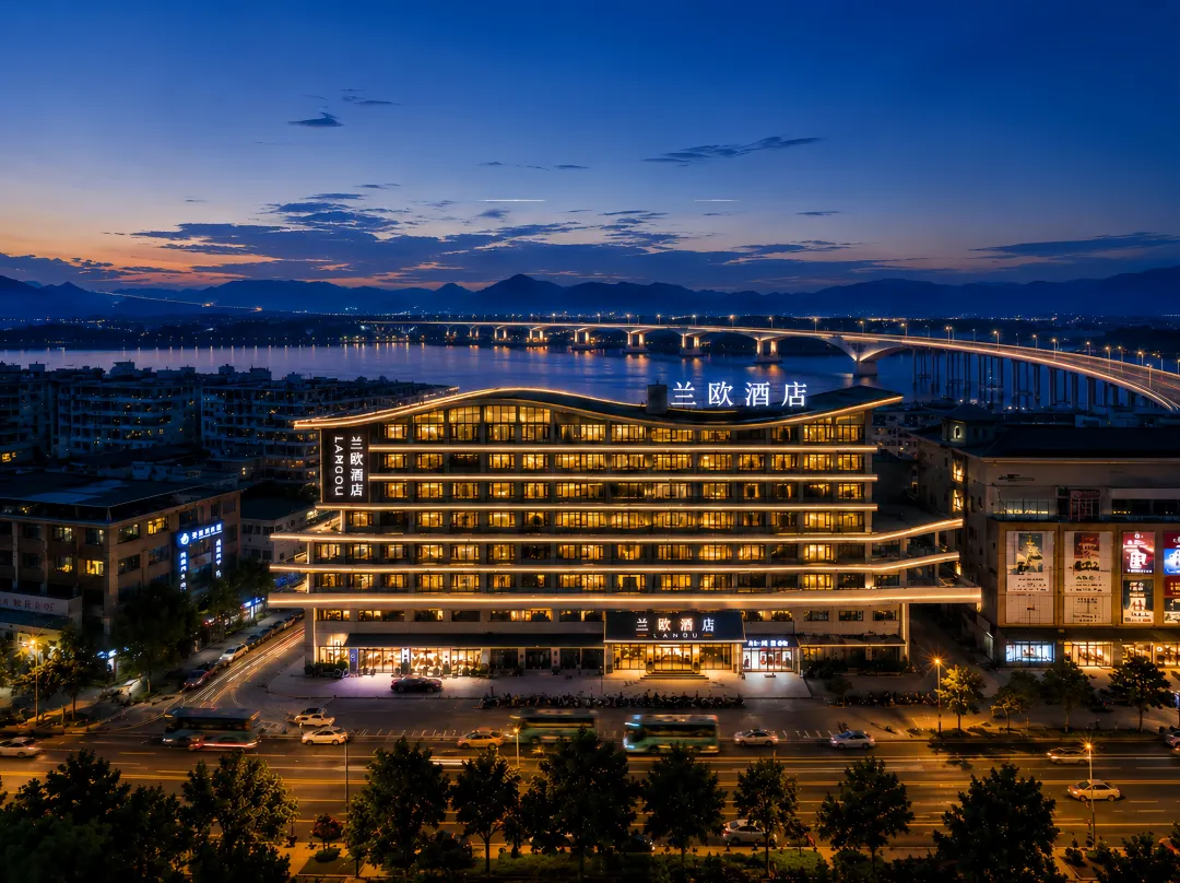 Lano · Mountain View Cloud Nest | Smart Retreat Mountain View Resort - Guilin