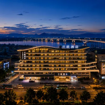 LANO Hotels Hotels near Zengpiyan Ruins Museum