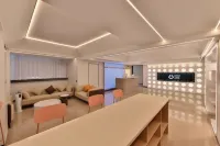 Time Travel Boutique Stay (Nanning Railway Station Mingxiu Road Subway Station) - New