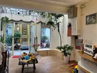 LITTLE GARDEN HOSTEL - Capsule Hotels