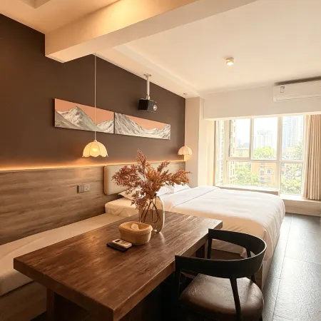 Yueshangxu Homestay (Yongning Men Zhongmao Plaza)
