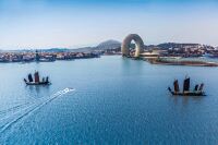 Riverside · Waterfront Hotel (Taihu National Tourism Resort Longemont Paradise) - วิวภูเขา