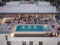 Bounce Surfers Paradise Hotels near Ashmore