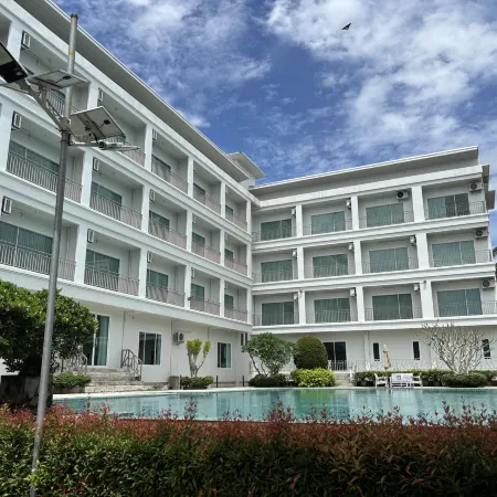 Southgate Residence Hotel