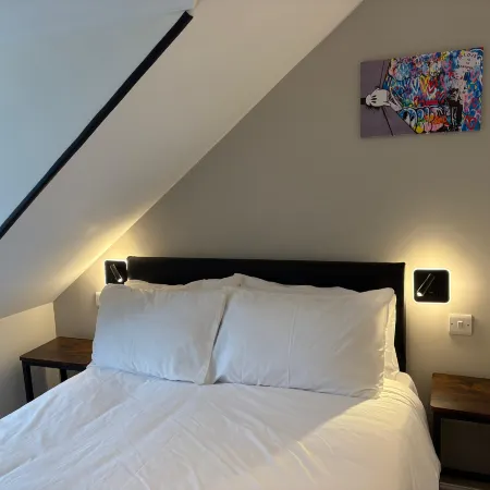 Super Nova Self-Service Hotel