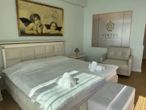 Ventus Harbor Hotel