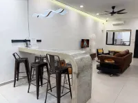 Skylight Landed Escape near KSL · Karaoke & PS4 - Villas