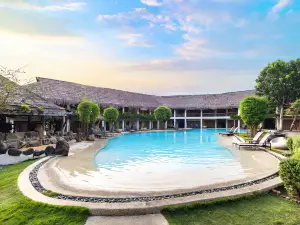 Bluewater Maribago Beach Resort