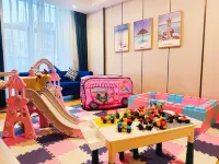 Kyriad Marvelous Hotel (Chaozhou Fortune Center People’s Square ) Отели рядом со станцией Чаочжоу жд вокзал