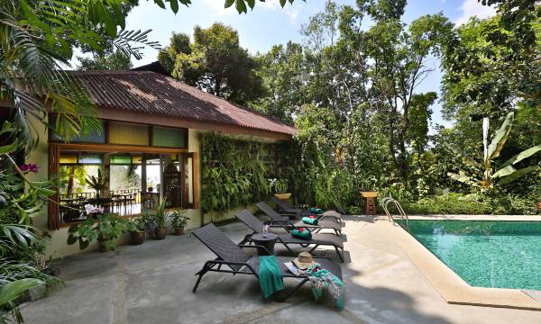 Ambong Rainforest Retreat