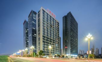 Lanxing Hotel (Guiyang Convention and Exhibition Center)