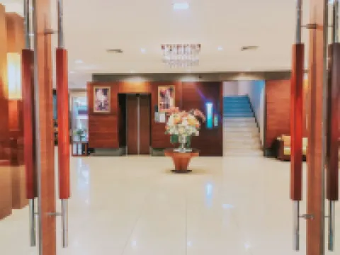 Navarat Heritage Hotel Hotels near Kamphaeng Phet City Pillar Shrine