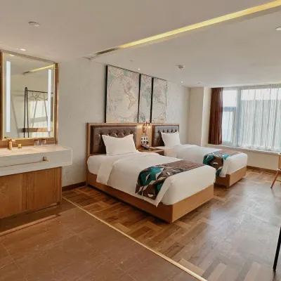 James Joyce Coffetel (Beijing Tian'an men Wangfujing Subway Station) Hotels near apm (Northeast Gate)