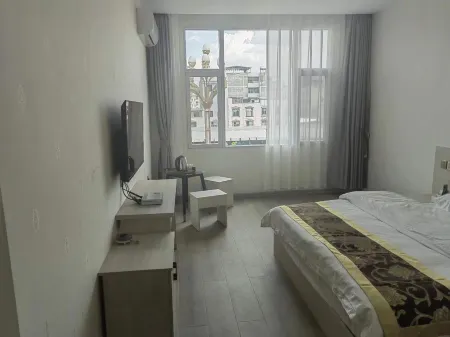 Lufeng Long Hotel Отели в г. Луфын