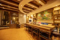 Yunjin Inn (the Old Town of Lijiang Snow Mountain Store)