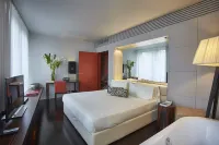 Sina The Gray Hotel di 