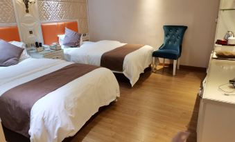 Zhenxiong host hotel