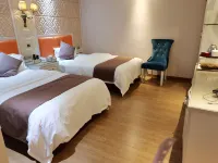 Zhenxiong host hotel