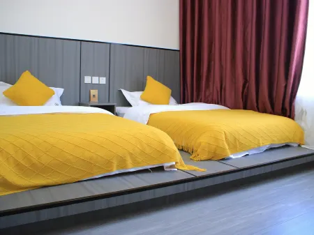 Lijiang Yunbowan Hotel (Sanyi International Airport)
