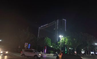 Litchi Sunshine Hotel (Guxian Plaza Chaoyang Road Branch)
