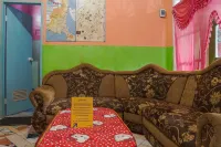 Spot on 1762 Gandrung Payungan Family InnNearStasiun Banyuwangi Kota Hotel a Glagah
