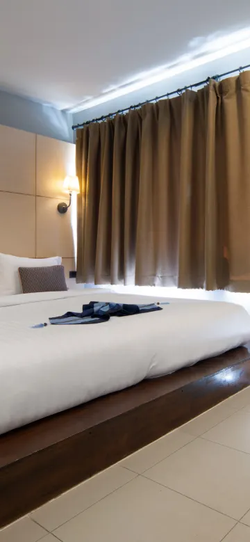 ห้องซูพีเรียร์ เตียงใหญ่ 1 เตียง