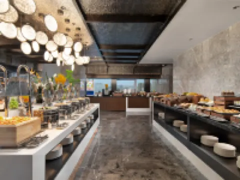 トルファン ハンプトンbyヒルトン ホテル トルファン市のホテル