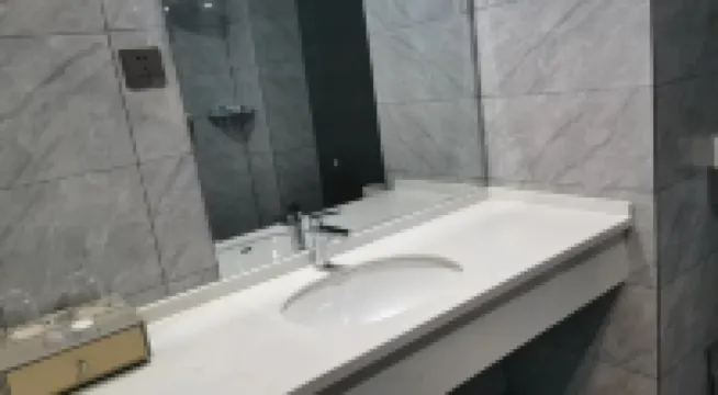 โรงแรมหลินฮุย (สนามบินอาเข่อซู)
