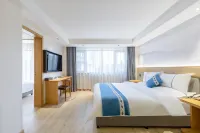 Yingbin Holiday Hotel Отели рядом с достопримечательностью «Хэнаньский институт животноводства и экономики (Колледж англ.)»