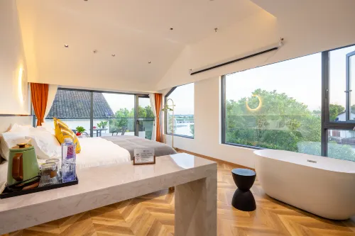 Zhouzhuang Slow Life Lake View Design B&B