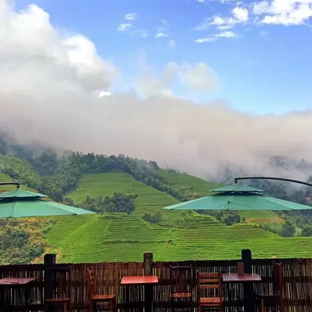 Longsheng Longji Wangchuan Homestay (Longji Jinkeng Hongyao Terrace Observation Deck)