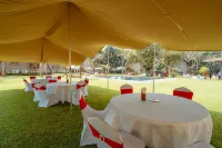 Weru Weru River Lodge Hotel di Boma Ng'ombe