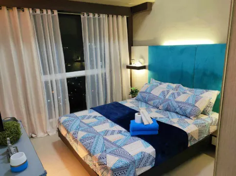 Beacon Makati by Cozi Condotels酒店