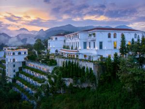 Silk Path Grand Sapa Resort & Spa