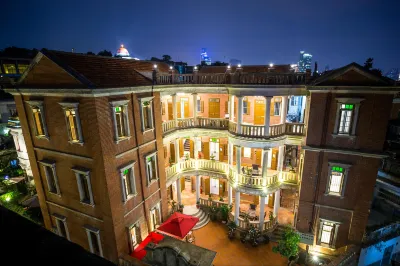 Gulangyu Shuxiang Manor Homestay (Sanqiutian Wharf Sunlight Rock Station) Hotels near Kulangsu