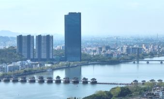 Canxing Qingmeng apartment (Tengrui Bund Bay)