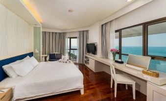 Jomtien Palm Beach Hotel and Resort