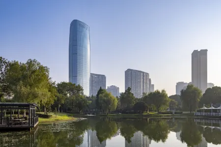 Hyatt Regency Changshu Kuncheng Lake Отели рядом с достопримечательностью «Xicheng Pavilion»