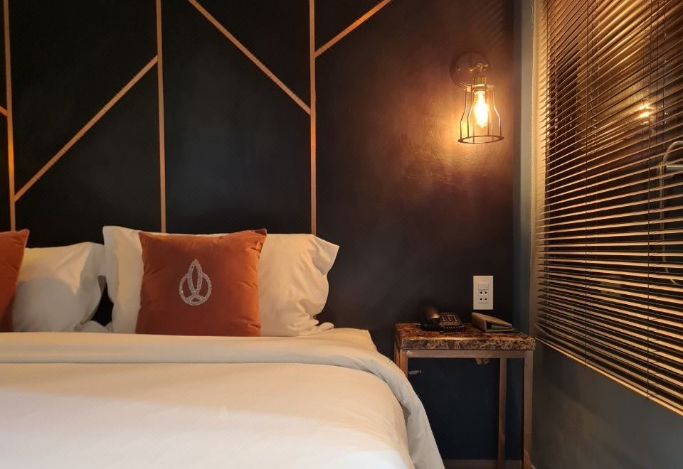 3. 랏차다 부티크 ..